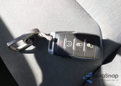 2021 Ram 1500 Big Horn 4X2 5'7 Box z USA, uszkodzony, nr VIN 1C6RREFT9MN750170